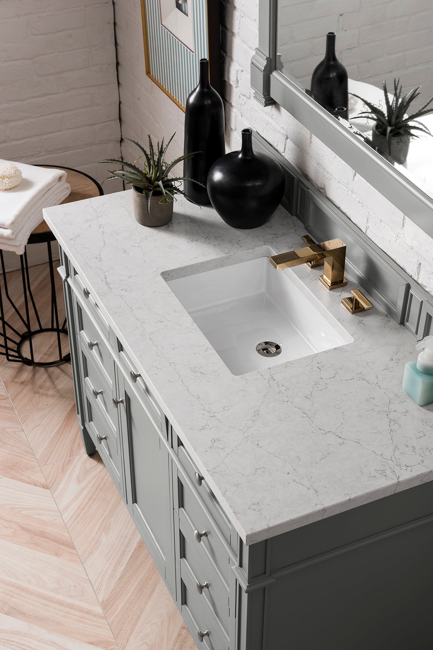 James Martin Brittany 48" Single Vanity with 3 CM Countertop & FreePower Wireless Charger