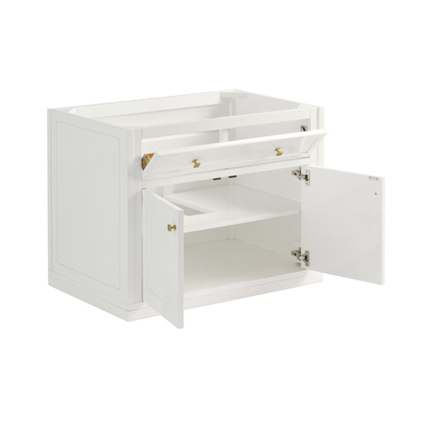 James Martin Chicago 36" Single Vanity with Single Hole 3CM White Zeus Silestone Top & Backsplash