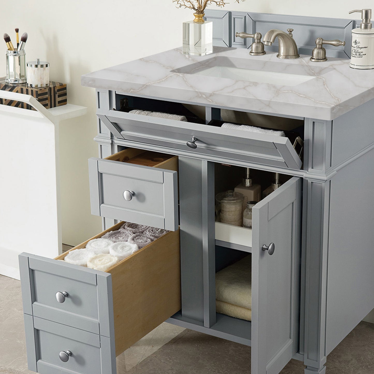 James Martin Brittany 30" Single Vanity with 3 CM Countertop