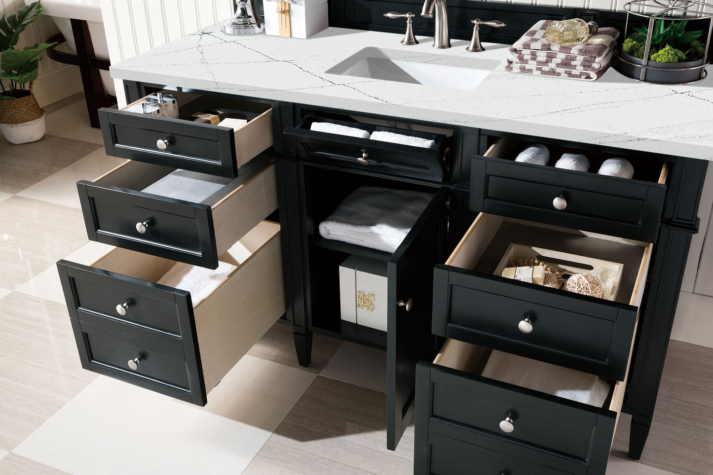 James Martin Brittany 60" Single Vanity with 3 CM Countertop & FreePower Wireless Charger