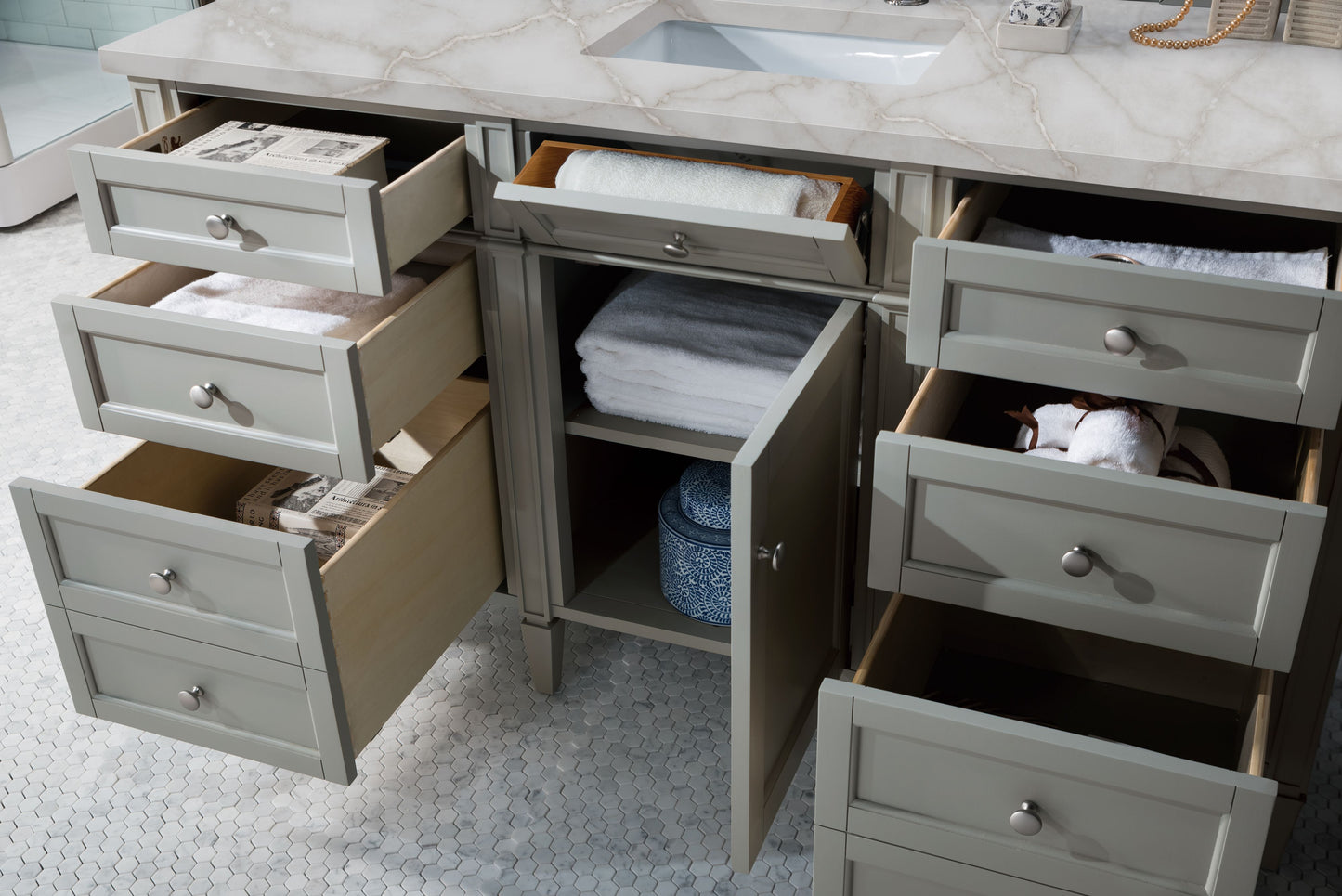 James Martin Brittany 60" Single Vanity with 3 CM Countertop