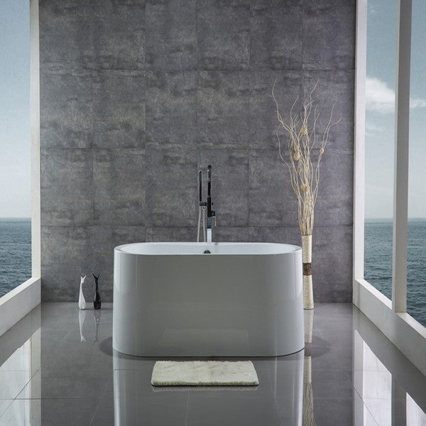 Legion Furniture 66" White Acrylic Tub - No Faucet - Luxe Bathroom Vanities