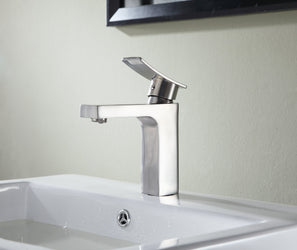 Promenade Single Hole Single Handle Bathroom Faucet - Luxe Bathroom Vanities