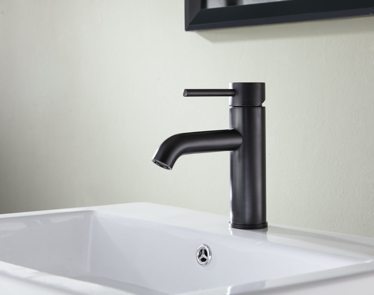 Valle Single Hole Single Handle Bathroom Faucet - Luxe Bathroom Vanities